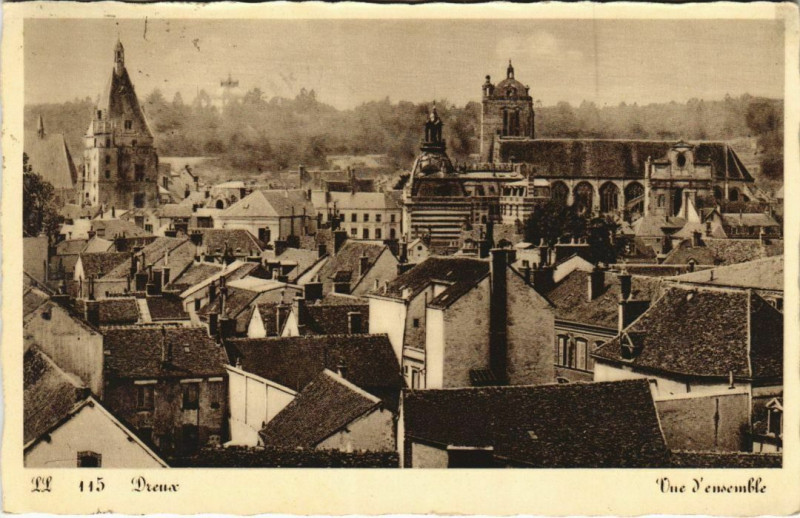 Carte postale ancienne Dreux vue d'ensemble France à Dreux