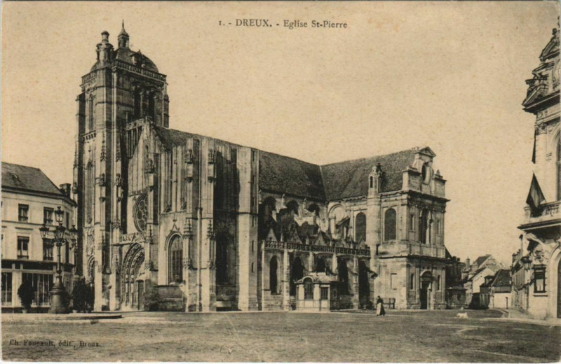 Carte postale ancienne Dreux Eglise Saint-Pierre France à Dreux