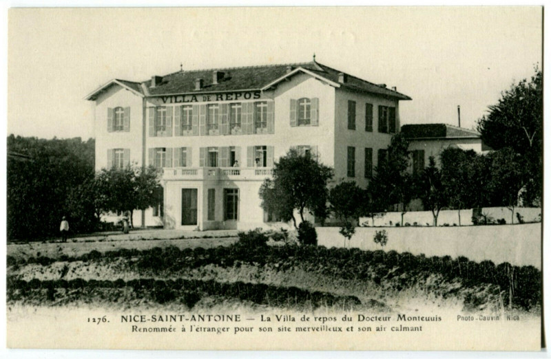 Carte postale ancienne Alpes-Maritimes Nice Saint-Antoine La villa de repos du Docteur Montenuis à Nice
