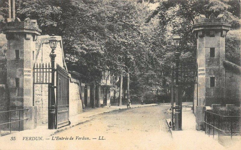 Carte postale ancienne Verdun L'Entree De Verdun à Verdun
