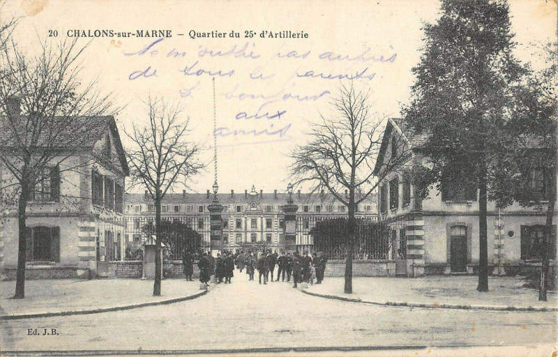 Carte postale ancienne Chalons Sur Marne Quartier Du 25e D'Artillerie