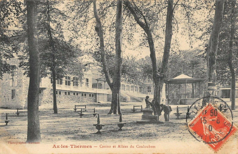 Carte postale ancienne Ax Les Thermes Casino Et Allees Du Couloubret à Ax-les-Thermes