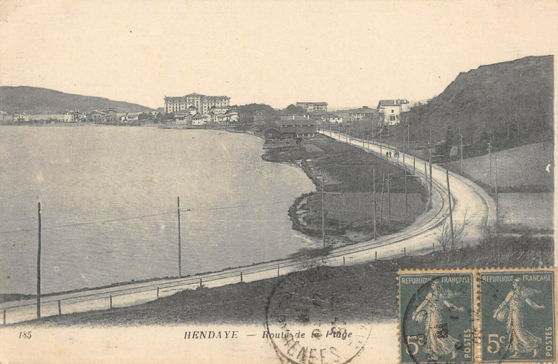 Carte postale ancienne Hendaye Route De La Plage à Hendaye