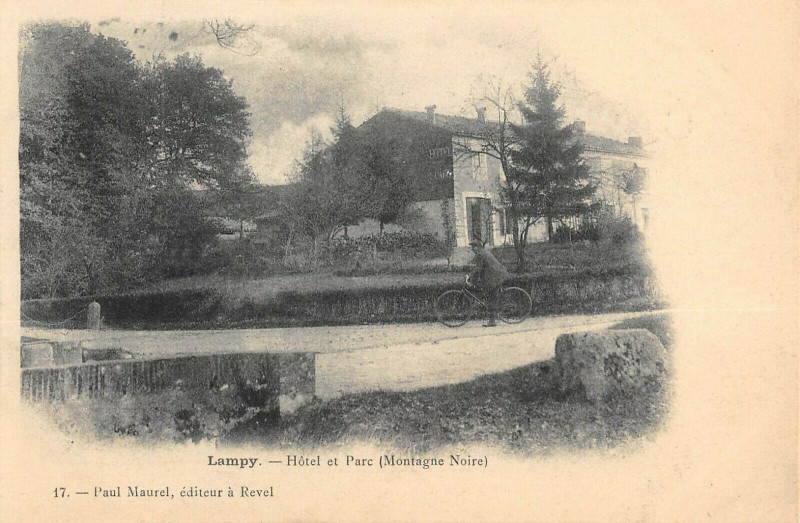 Carte postale ancienne Lampy Hotel Et Parc Montagne Noire