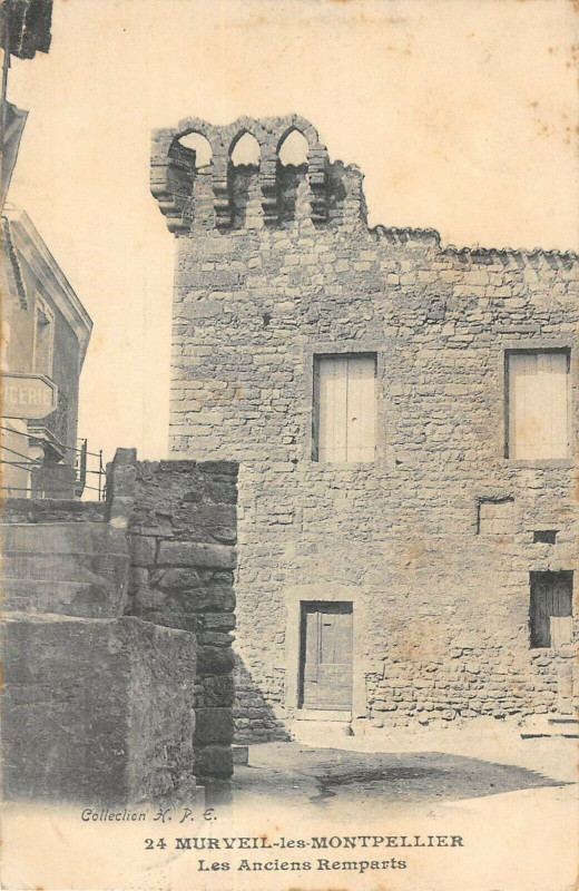 Carte postale ancienne Murviel Les Montpellier Les Anciens Remparts à Montpellier