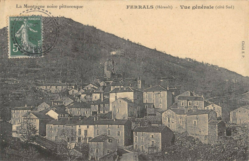 Carte postale ancienne Ferrals Vue Generale Cote Sud