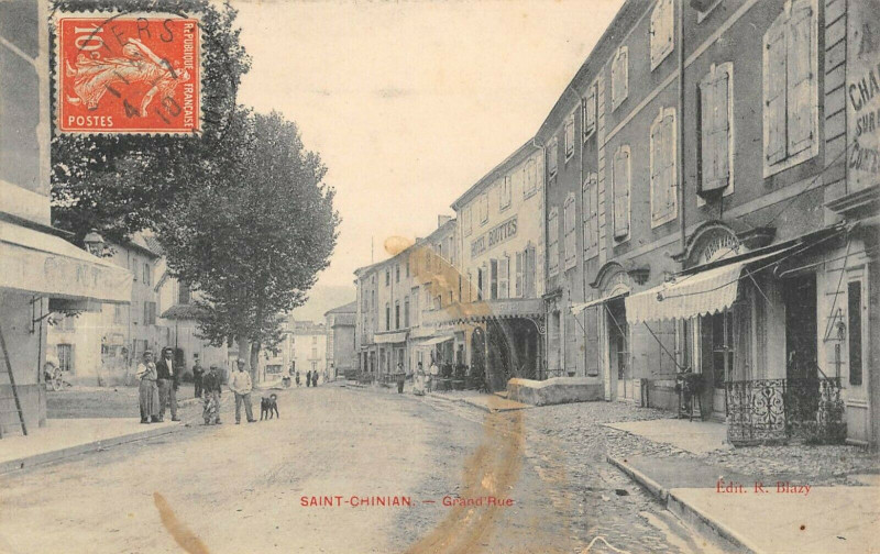 Carte postale ancienne Saint Chinian Grand Rue à Saint-Chinian