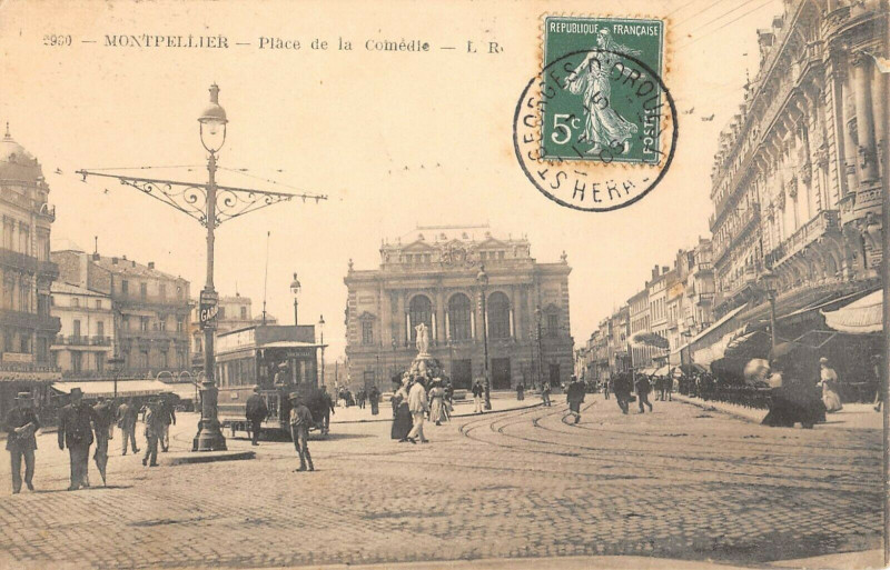 Carte postale ancienne Montpellier Place De La Comedie à Montpellier