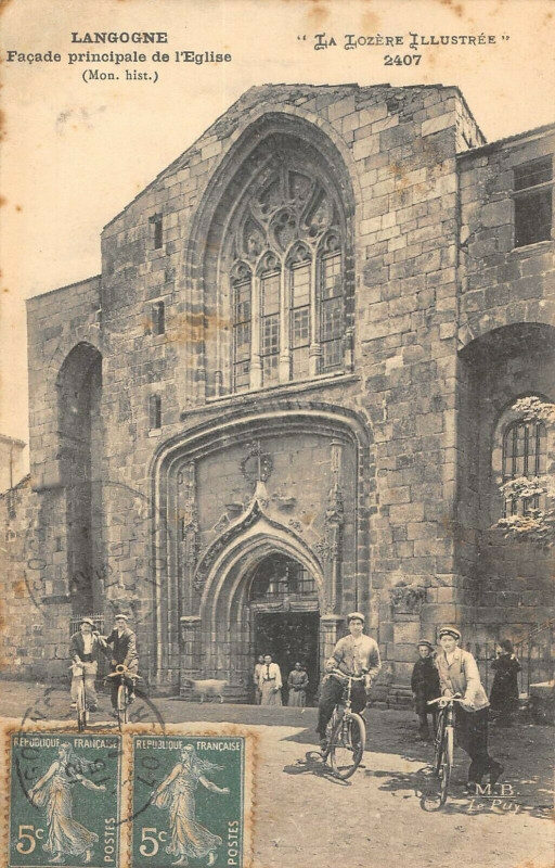 Carte postale ancienne Langogne Facade Principale De L'Eglise à Langogne