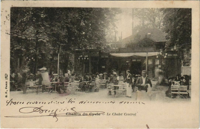 Carte postale ancienne Chalets du Cycle - Le Chalet Central à Paris 16e
