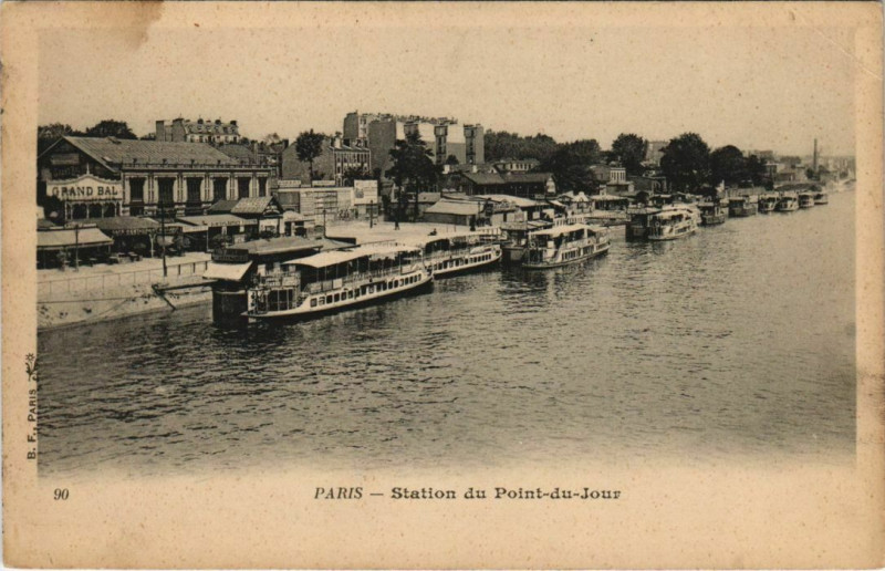 Carte postale ancienne Station du Point du Jour à Paris 15e