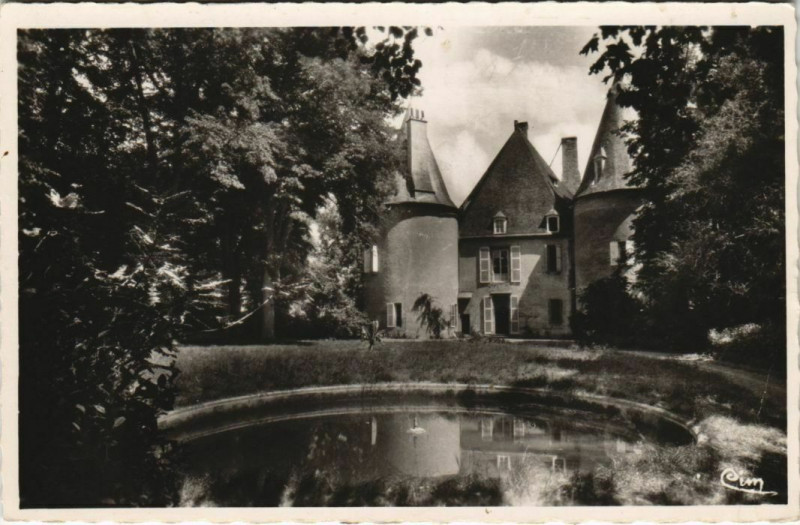 Carte postale ancienne Bellenaves Le Chateau à Bellenaves