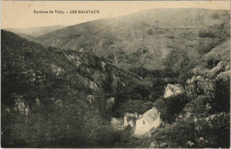 Carte postale ancienne Vichy Environs - Les Malavaux à Vaux