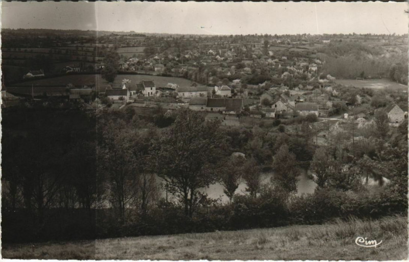 Carte postale ancienne Bezenet Vue Generale