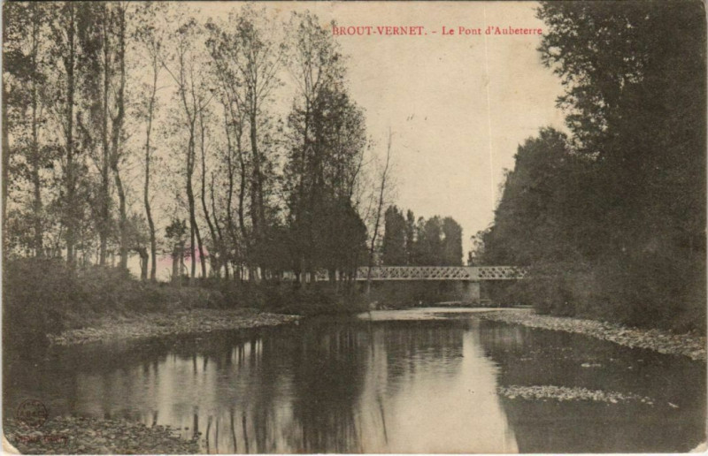 Carte postale ancienne Brout-Vernet Le Pont d'Aubeterre