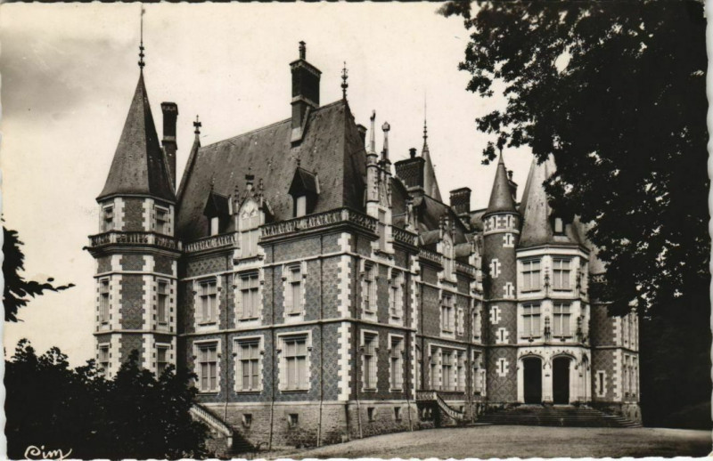Carte postale ancienne Le Donjon Chateau de Contresol au Donjon
