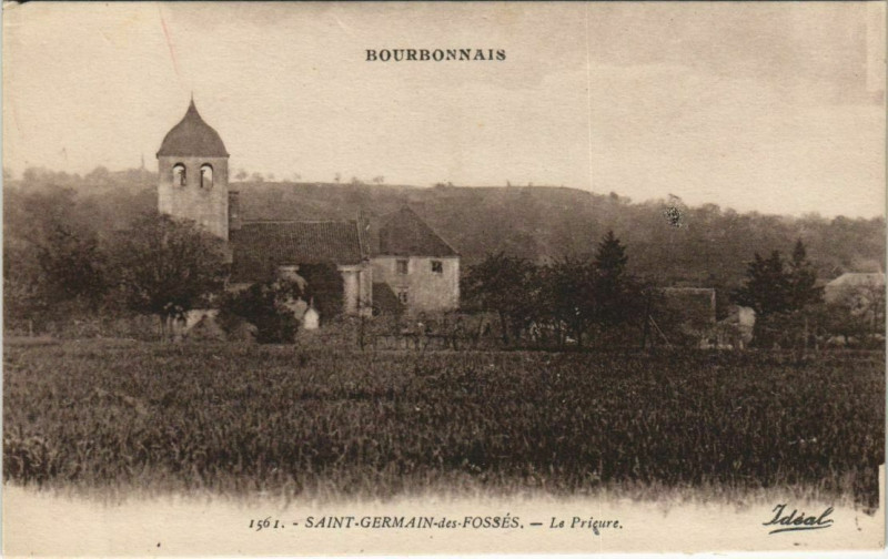 Carte postale ancienne Saint-Germain-des-Fosses Le Prieure
