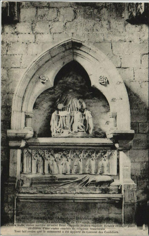 Carte postale ancienne Souvigny Interieur de l'Eglise à Souvigny