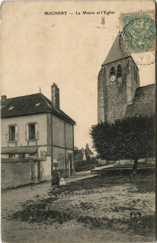Carte postale ancienne Michery La Mairie et l'Eglise France à Michery