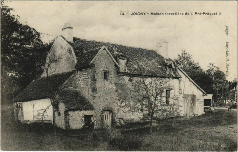 Carte postale ancienne Joigny Maison forestiere de Pre Prevost France à Joigny