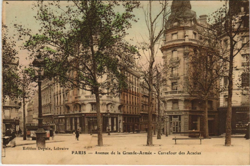 Carte postale ancienne Avenue de la Grande-Armée - Carrefour des Acacias à Paris 17e