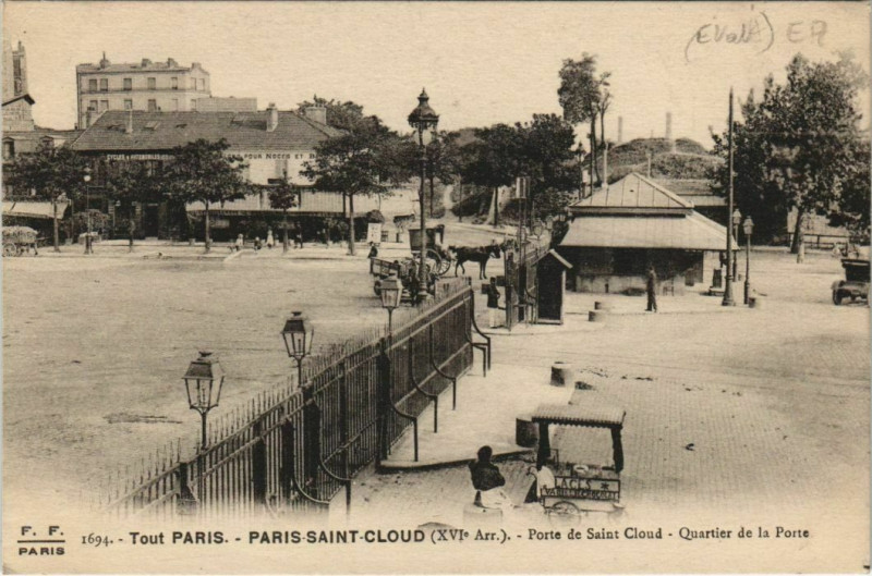 Carte postale ancienne Saint-Cloud - Porte de Saint Cloud - Quartier de la Porte à Paris 16e