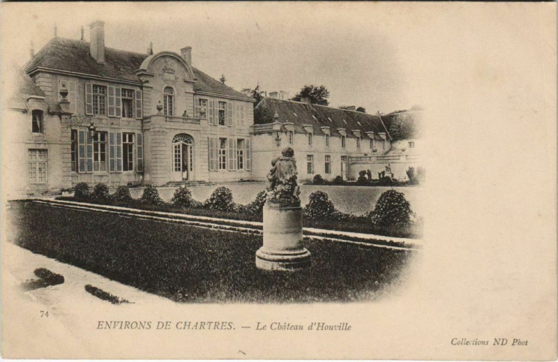 Carte postale ancienne Chartres Environs - Le Chateau de Houville à Chartres