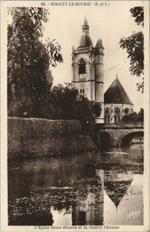Carte postale ancienne Nogent-le-Rotrou L'Eglise Saint-Hilaire et la Riviere l'Huisne à Nogent-le-Rotrou