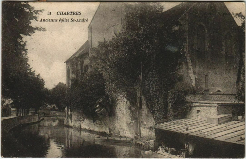 Carte postale ancienne Chartres Ancienne Eglise Saint-Andre à Chartres