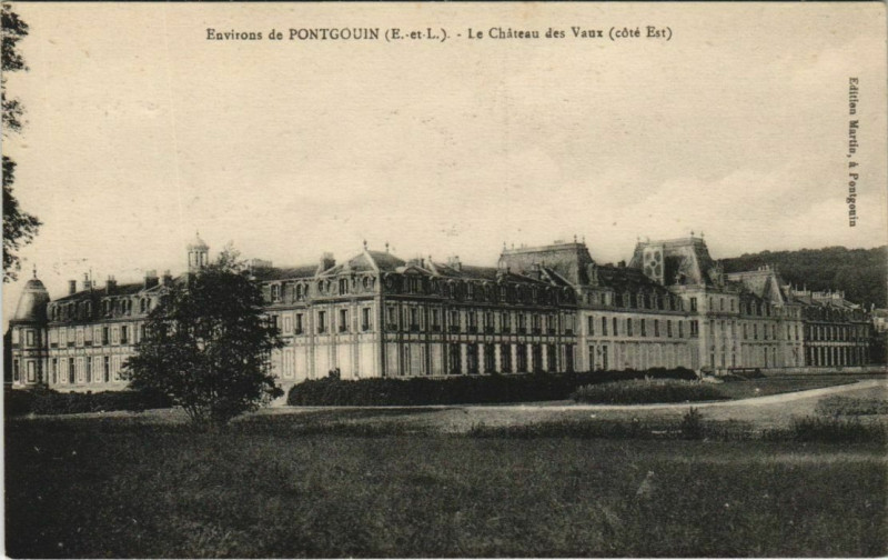 Carte postale ancienne Le Château des Vaux (côté Est) à Saint-Maurice-Saint-Germain