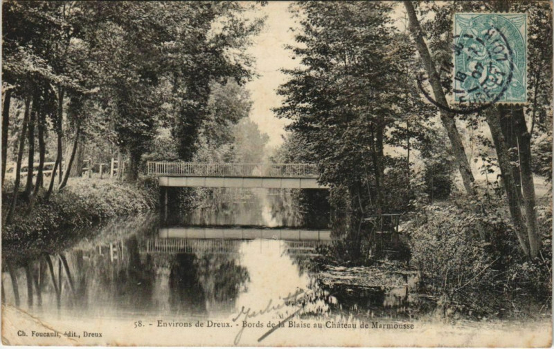 Carte postale ancienne Dreux Environs - Bords de la Blaise au Chateau de Marmousse à Dreux