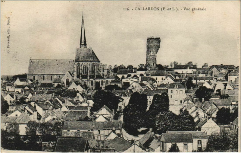 Carte postale ancienne Gallardon Vue Generale à Gallardon