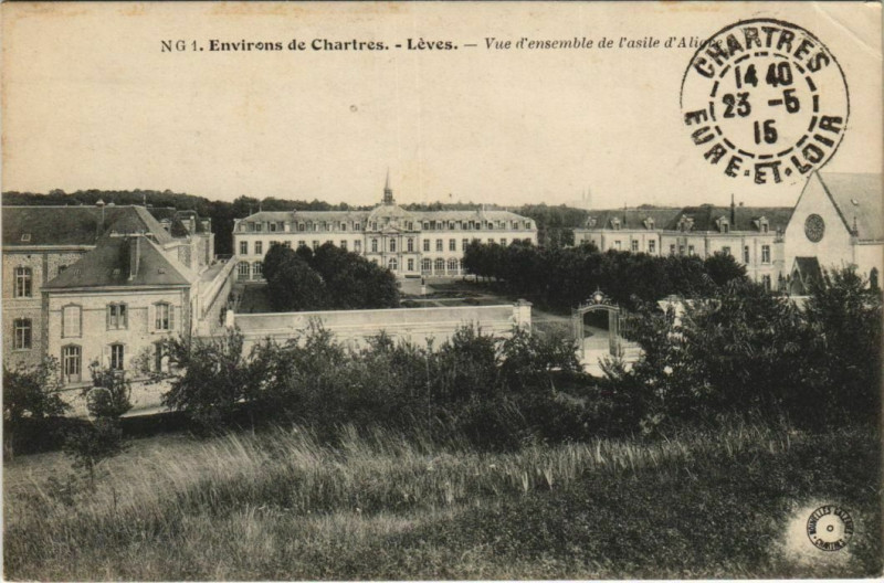 Carte postale ancienne Leves Vue d'Ensemble de l'Asile d'Aligre