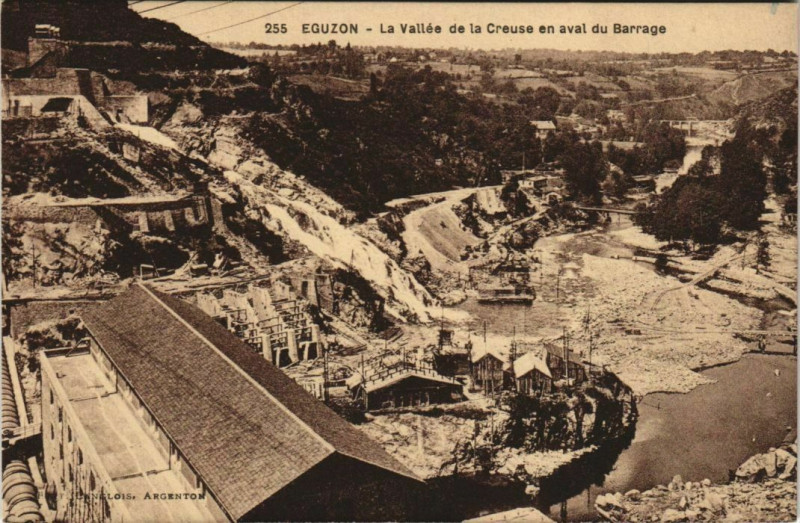 Carte postale ancienne Eguzon La Vallee de la Creuse France
