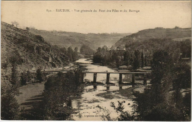 Carte postale ancienne Eguzon Vue Generale France