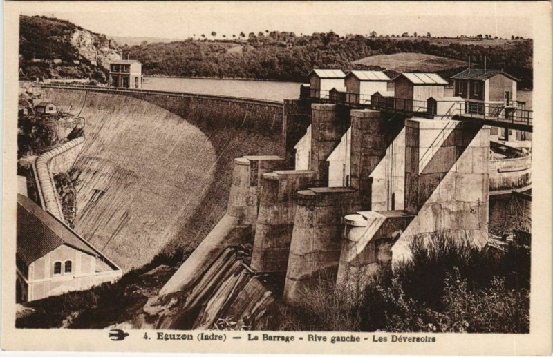 Carte postale ancienne Eguzon Le Barrage France