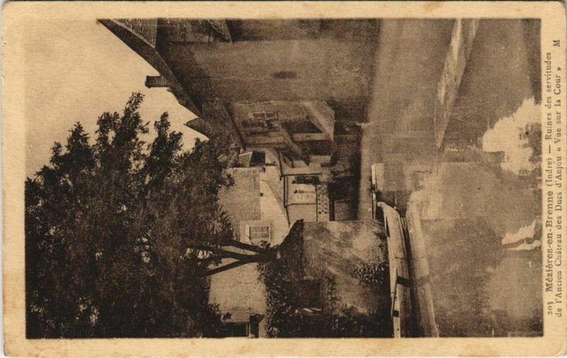 Carte postale ancienne Mezieres-en-Brenne Ruines des servitudes France