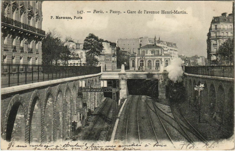 Carte postale ancienne Passy - Gare de l'avenue Henri-Martin à Paris 16e