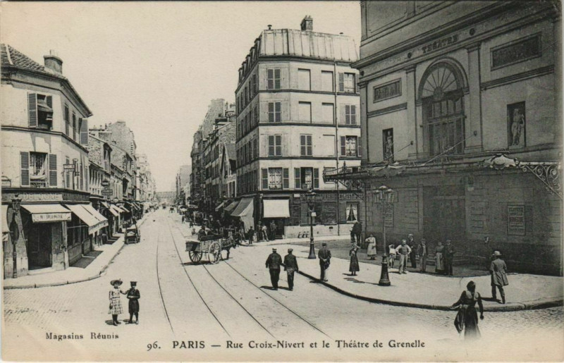 Carte postale ancienne Rue Croix-Nivert et le Théâtre de Grenelle à Paris 15e