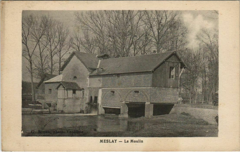 Carte postale ancienne Meslay Le Moulin France