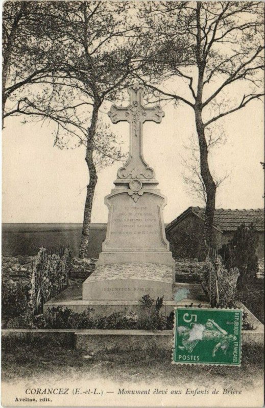 Carte postale ancienne Corancez Monument eleve aux Enfants France à Corancez