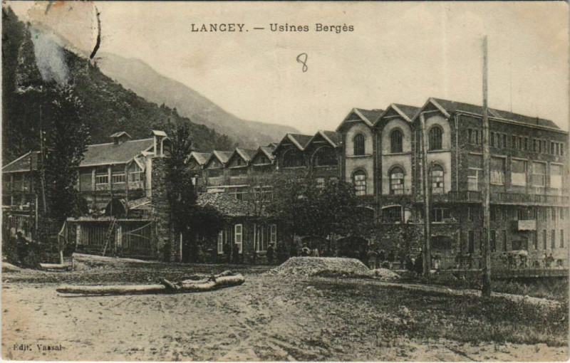 Carte postale ancienne Lancey Usines Berges France