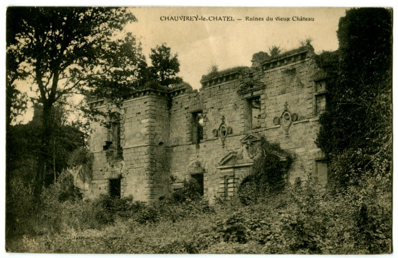Carte postale ancienne Haute-Saône Chauvirey-le-Châtel Ruines du Vieux Château à Chauvirey-le-Châtel