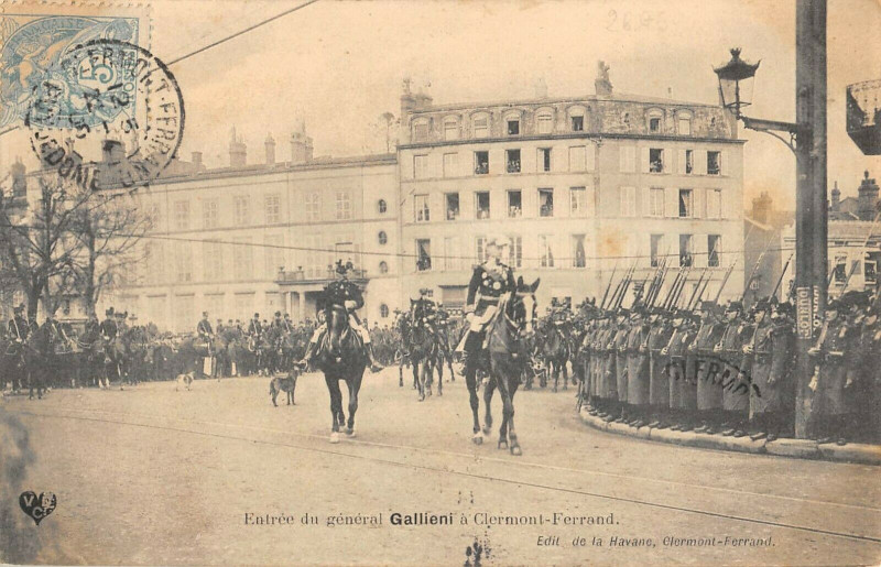 Carte postale ancienne Entree Du General Gallieni Aclermont Ferrand à Clermont-Ferrand