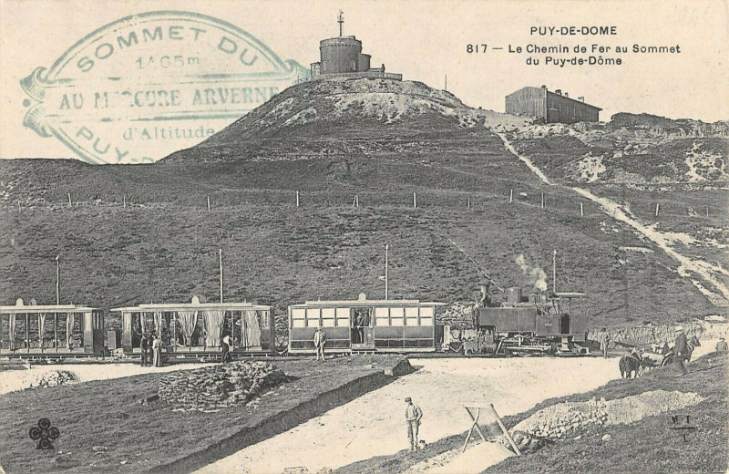 Carte postale ancienne Le Chemin De Fer Au Sommet Du Puy De Dome