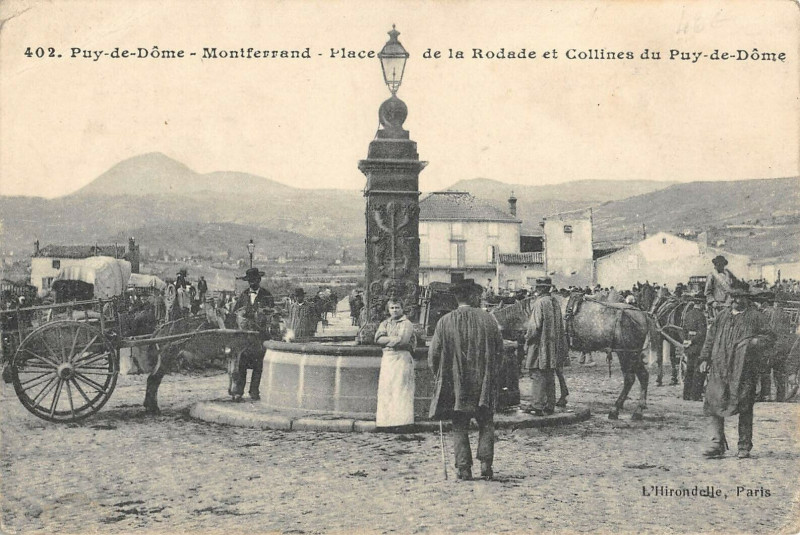 Carte postale ancienne Montferrand Place De La Rodade