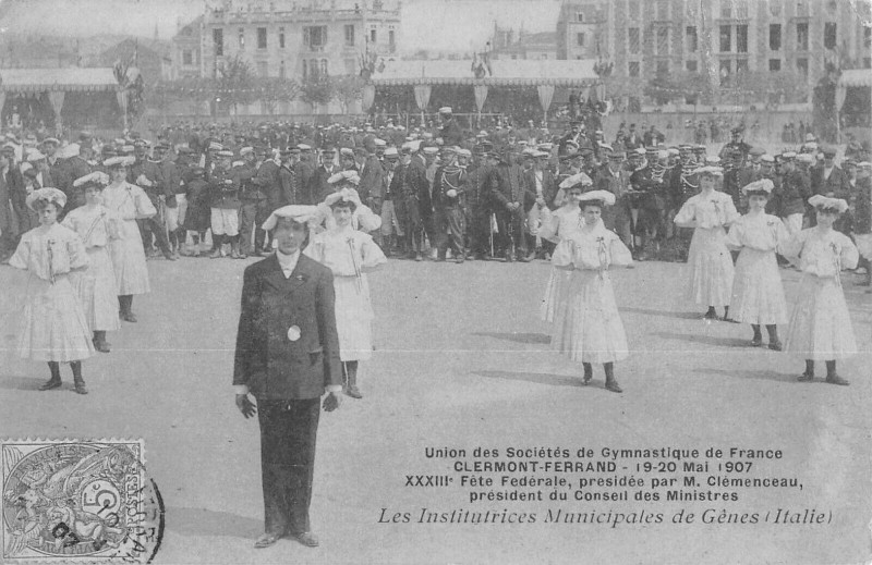 Carte postale ancienne Clermont Ferrand 1907 Union Gymnastiques Fete Federale Les Institutrices à Clermont-Ferrand