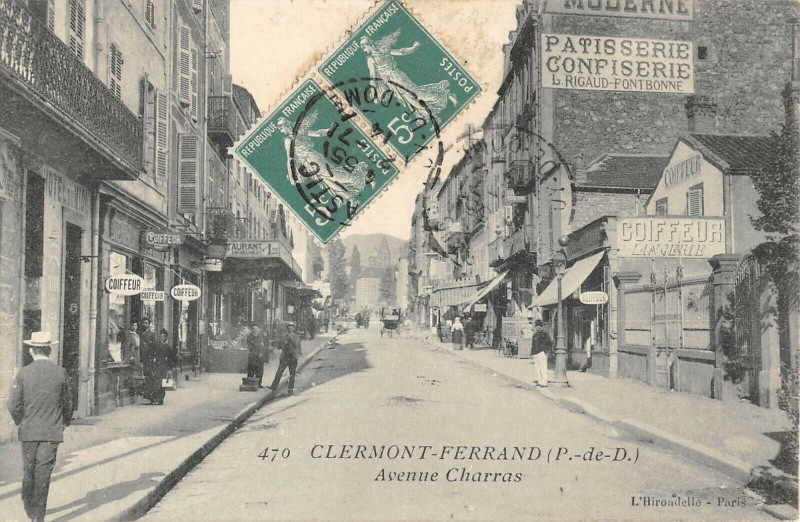 Carte postale ancienne Clermont Ferrand Avenue Charras à Clermont-Ferrand