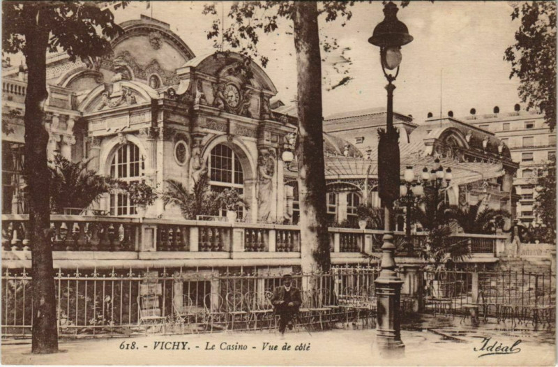 Carte postale ancienne Vichy Le Casino à Vichy