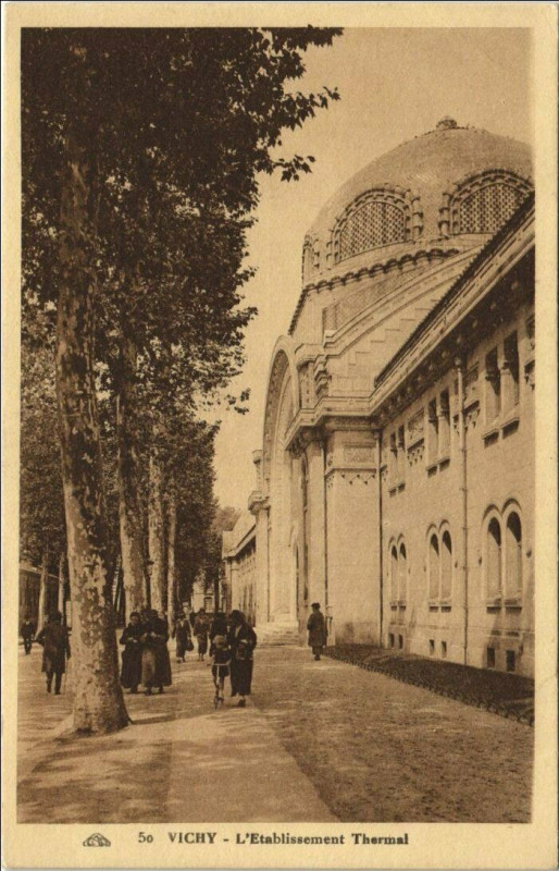 Carte postale ancienne Vichy Etablissement Thermal à Vichy